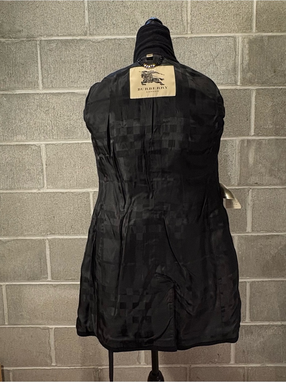 Burberry wool trench coat. - Picture 7 of 15